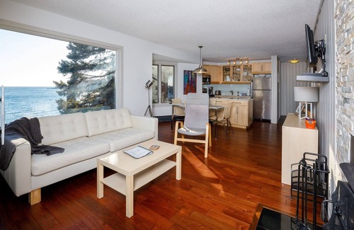 Tofte Condo | Idyllic Lake Superior Lodging on the North Shore of MN. Jaw dropping!