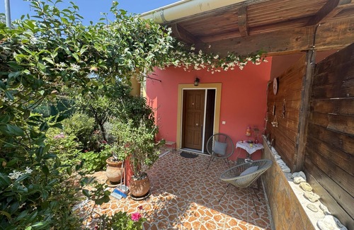 Skala House | Idyllic located in the country and close to the sea - Holiday home Paramonas, Co