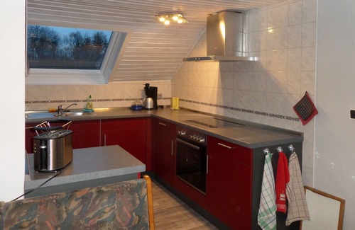 Leezdorf Apartment | idyllic location, upper floor, large sunny terrace, barbecue, pets welcome