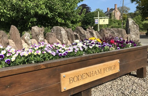Bodenham House | Idyllic riverside location