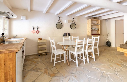 Teyssieres Cottage | Idyllic setting in the heart of lavender in the mountains for 16-18 people