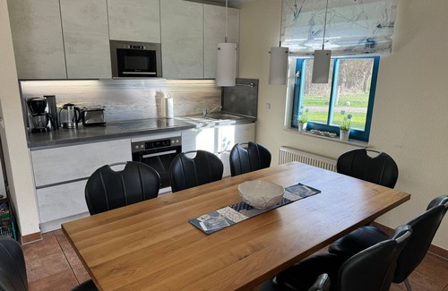 Puddemin House | Idyllic Thatched Cottage Hawthorn 1 with Sauna and Fireplace - DHH Hawthorn 1