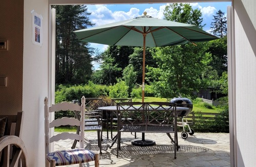 Lychen Apartment | Idyllically situated forester's lodge by the lake in the middle of nature, Hasewohnung