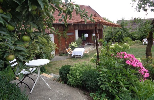 Thanstein Apartment | Idyllisch gelegene FeWo (44qm) im EG mit 2 Schlafzimmern