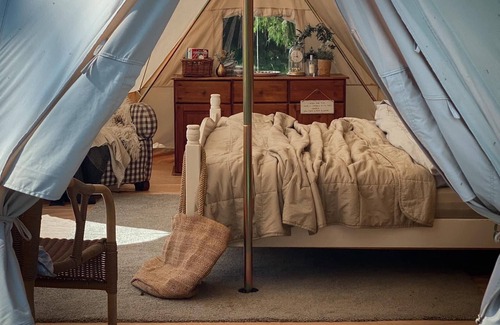 Skien Cabin | Idyllisk Glamping Rett ved Elven