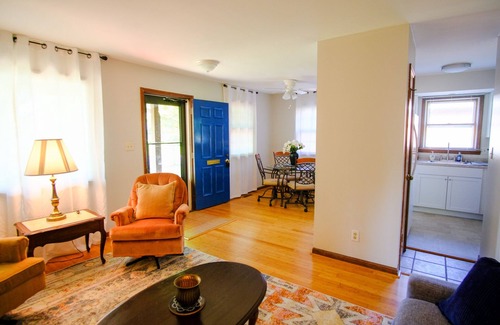 Urbana Apartment | If you are looking for a great accommodation for your upcoming Illinois getaway!