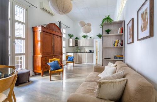 Rione II Trevi Apartment | iFlat Modern flat a few steps from the Trevi Fountain