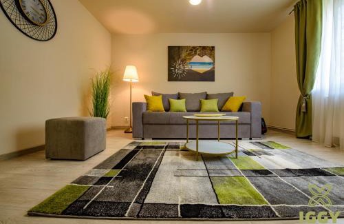 Hunedoara Apartment | Iggy Luxury Apartment