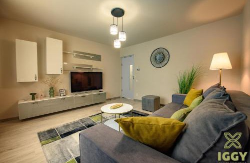 Hunedoara Apartment | Iggy Luxury Apartment