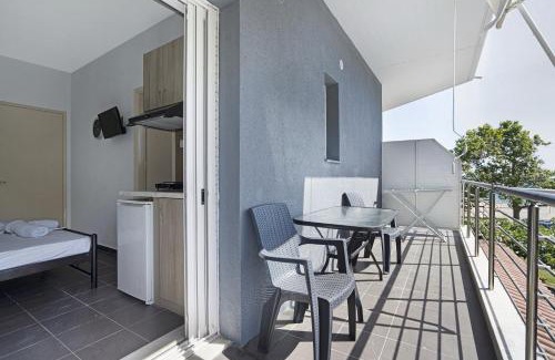 Pidima Kyras Apartment | Iguana studio 7