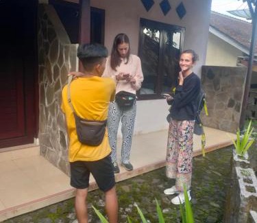 Banyuwangi Bed & Breakfast | ijen resto & guest house