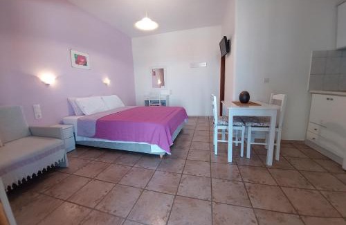 Patitiri Apartment | Ikos Studios and Apartments