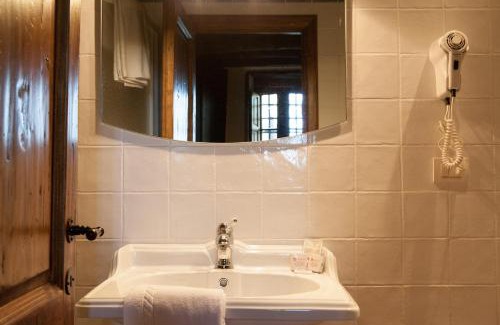Raggiolo House | Il Borgo Dei Corsi - Charming Holiday Apartments