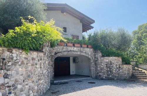 Castellaro Lagusello Cabin | Il borgo fra i laghi