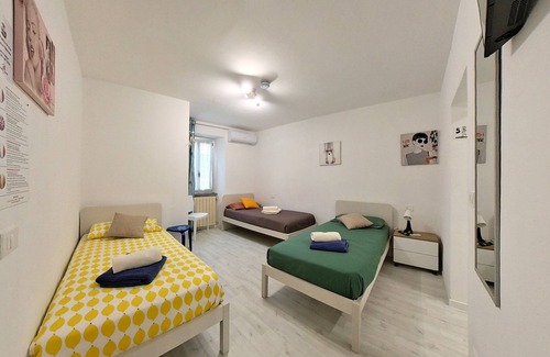 Lierna Bed & Breakfast | Il Gatto e La Volpe Foresteria