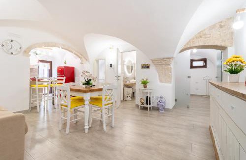 Old Town Cisternino Apartment | Il Giardino - Cisternino