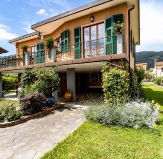 Ameglia Apartment | Il Giardino di Carlo Apartament- famiglie e gruppi
