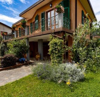 Ameglia Apartment | Il Giardino di Carlo Apartament- famiglie e gruppi