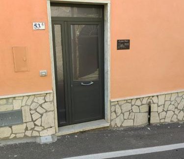 Ischia di Castro Apartment | Il giglio bianco