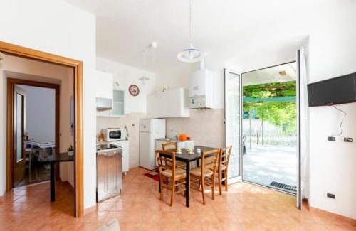 Prati Apartment | Il Glicine di Villa Vittoria nel verde a pochi minuti di auto dalle spiagge