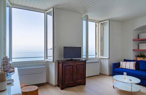 Camogli Apartment | Il Mare di Camogli da un oblò by Wonderful Italy