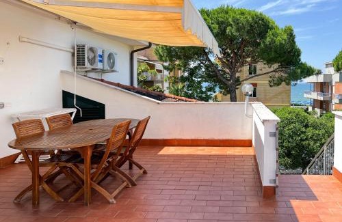 Minturno Apartment | Il Mare In Giardino