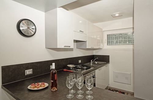 Padenghe sul Garda Ski Chalet | Il Melagrano A11 by Wonderful Italy