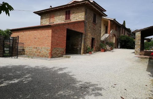 Lucignano House | Il papavero verde
