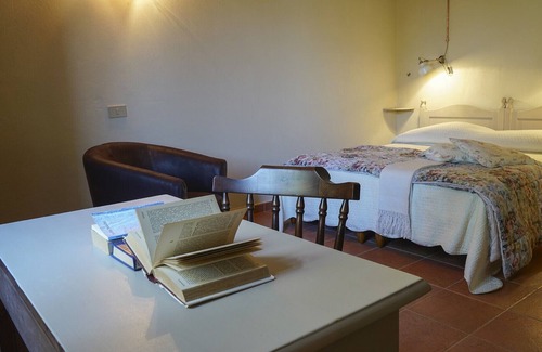 Fornaci Apartment | Il Pino, quiet apartment with delightful view over the garden and swimming pool