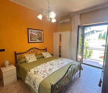 Colle di Tora Bed & Breakfast | Il Tulipano sul Lago