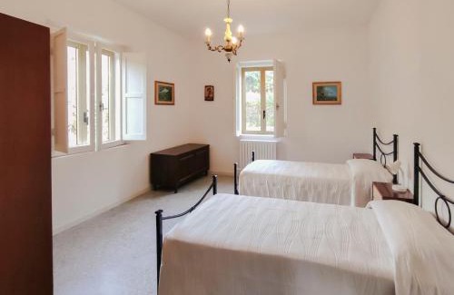 Venarotta House | Il tuo casale tra le colline - Marche House