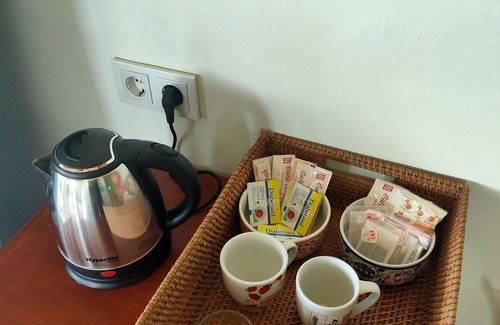 Tomohon Cottage | Ilasan cottage cozy place to enjoy en relax in our garden enjoy. Mountain view.n