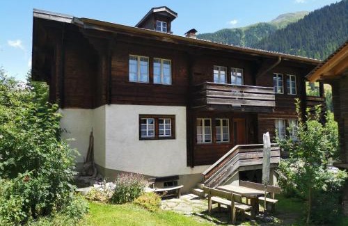 Niederwald House | Im Mättelti