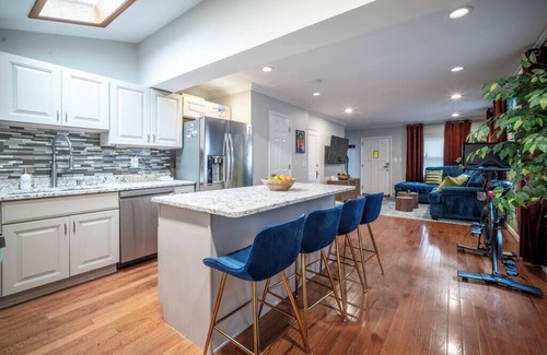 Bellevue House | Imagination Oasis: Where Ideas Come to Lifen