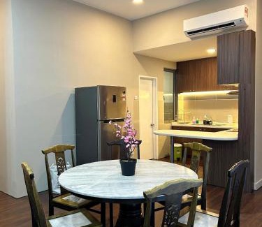 Downtown Kota Kinabalu Apartment | Imago Loft Direct Pool Access - 3R2B 1320sq ft- Walk to Gym - Family-Friendly Stay-Euphoria Staycation