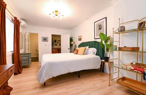 Alamitos Beach House | Immaculate 3BDR Bungalow - 5-Min Walk to Beach