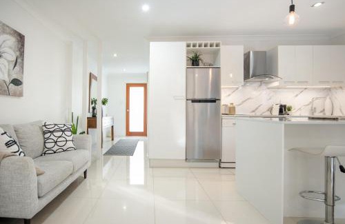 Wooloowin Apartment | Immaculate Apartment close to Brisbane City and Airport