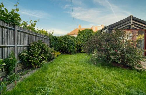 Valence Villa | Immaculate Condition 3 Bed En-Suite Refurbished House