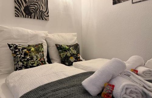 Fallersleben Apartment | Immo-Vision - Modern Living Apartments, Zentral, Parkplatz, Küche, Wlan