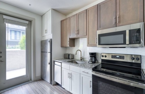 Waller Creek District Apartment | Impeccable Downtown 1BR w/Deck, nr Convention Center, by Blueground