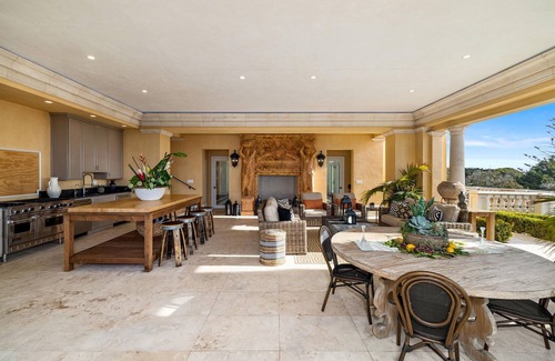 Hope Ranch Villa | Impeccable Italian Villa