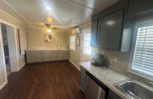 Hyde Park House | Imperial lodge for Large Crew