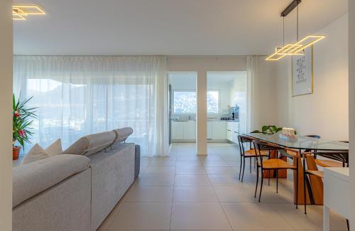 Lugano Apartment | IMPERIAL of LUGANO 3 with a lake view behind the station and 10 min from the lake of Lugano
