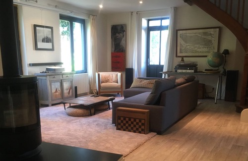 Champtoceaux House | Impregnable old Loire view house with heated swimming pool and summer kitchen
