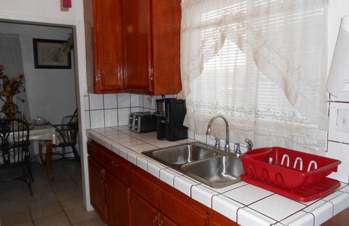 Los Angeles Apartment | Impressive 1Br/1Ba Apartment, Located in Los Angeles, Ca near SoFi Stadium