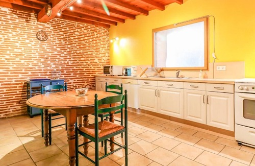 Verfeil House | In a calm and wooded environment, come and discover the Roque Basse cottage! It