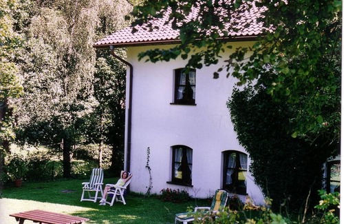 Sankt-Vith Apartment | In a country house, park, rural, in the mountains, idyllic loc., pets consid.