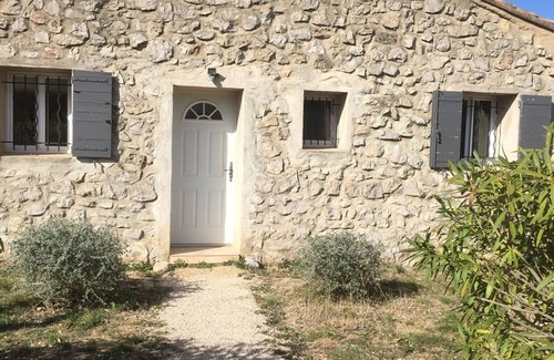 Lancon-Provence Villa | In a haven of peace villa with swimming pool, soccer field, pétanque.