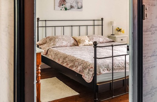 Chabanais House | In a quiet and green location, this spacious and comfortable vacation home welcomes you.