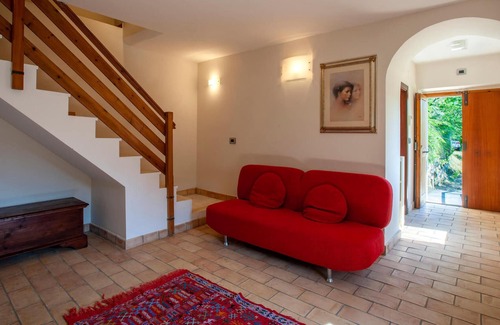 Venarotta House | In a quiet location, this spacious stone house welcomes you.